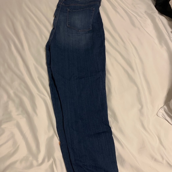Jeans - Picture 3 of 3